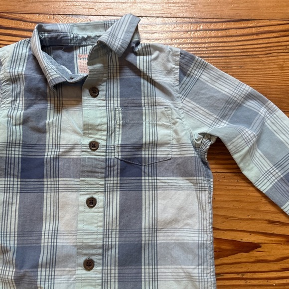 Cat & Jack Plaid Button Down Kids Blue Excellent Long Sleeve Pocket SIZE 18M - Picture 2 of 5